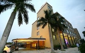Hotel Kanha'S Palm Springs